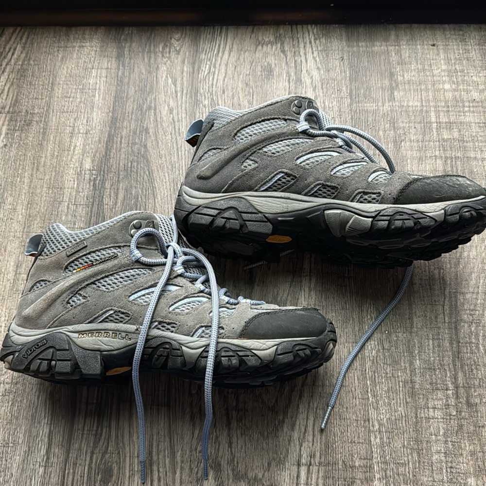 Merrell Boots - Picture 3 of 4